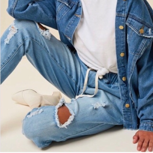 Hayden Edgy Street Style Jeans - Picture 2 of 5